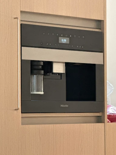 Repairing kitchen appliances in Miami