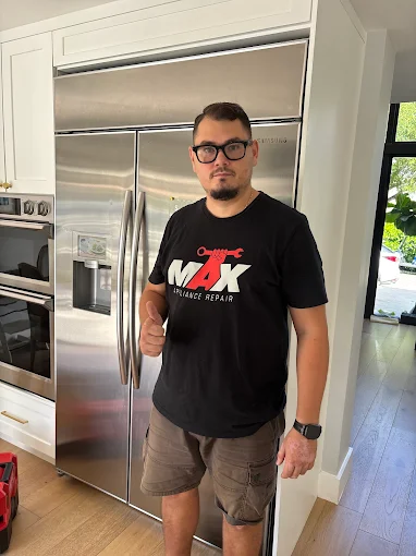 Technician fixing appliances in Miami